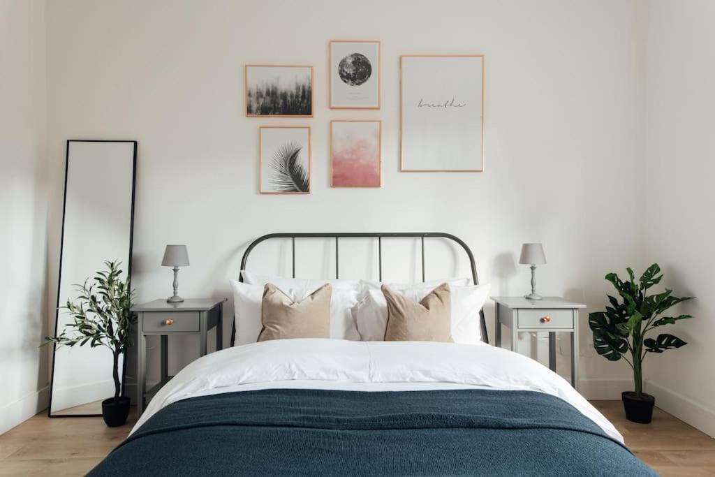 Stylish 2 Bedroom Flat In Ilford, London Dış mekan fotoğraf